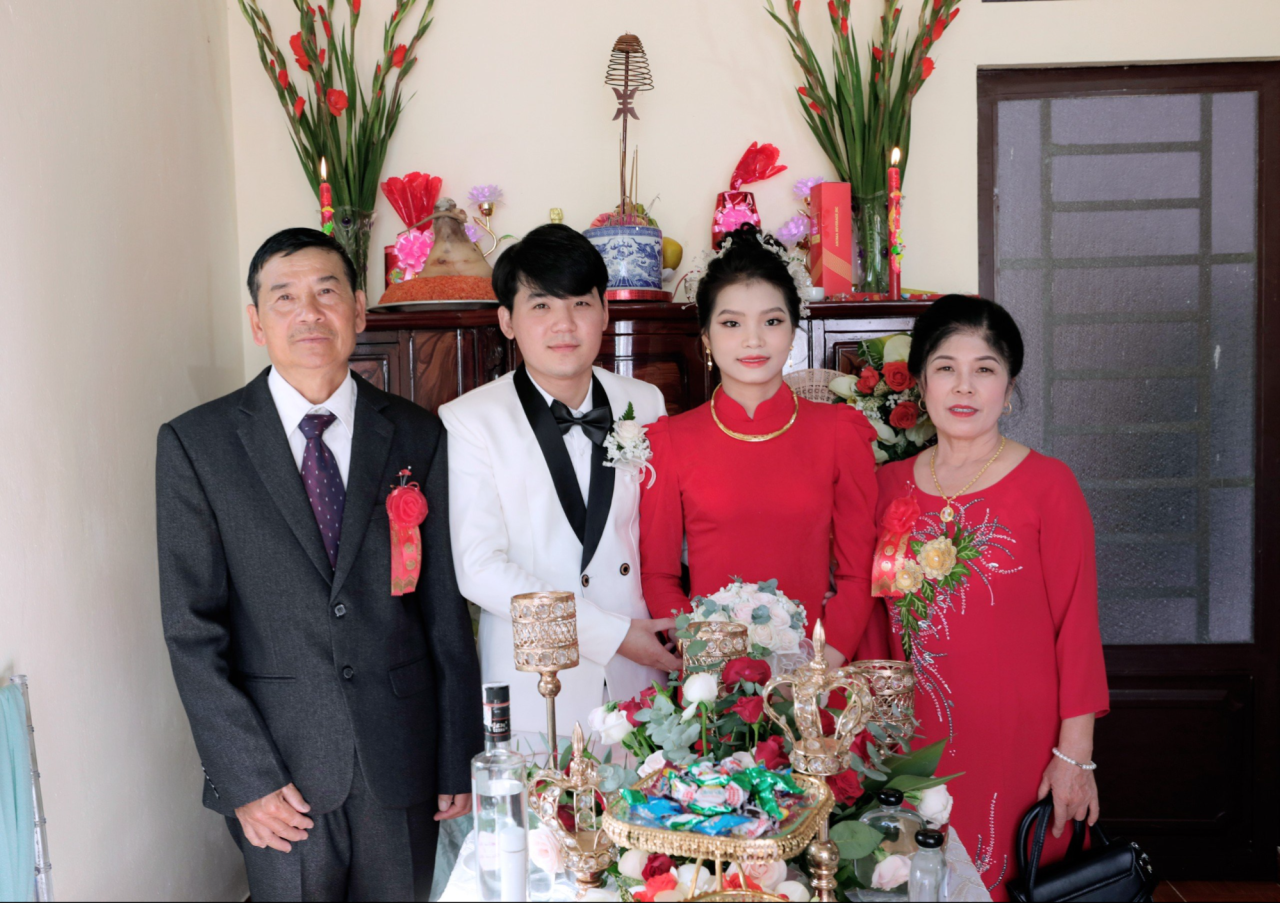 Gordon's Wedding: The New Couple Of The AXA Engineers Family 29 analytics_default